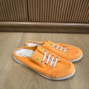 Vionic Orange Slip-On Shoes clogs size 9